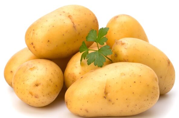 Terwijl u het boekweitdieet volgt, moet u aardappelen uitsluiten van uw dieet. 